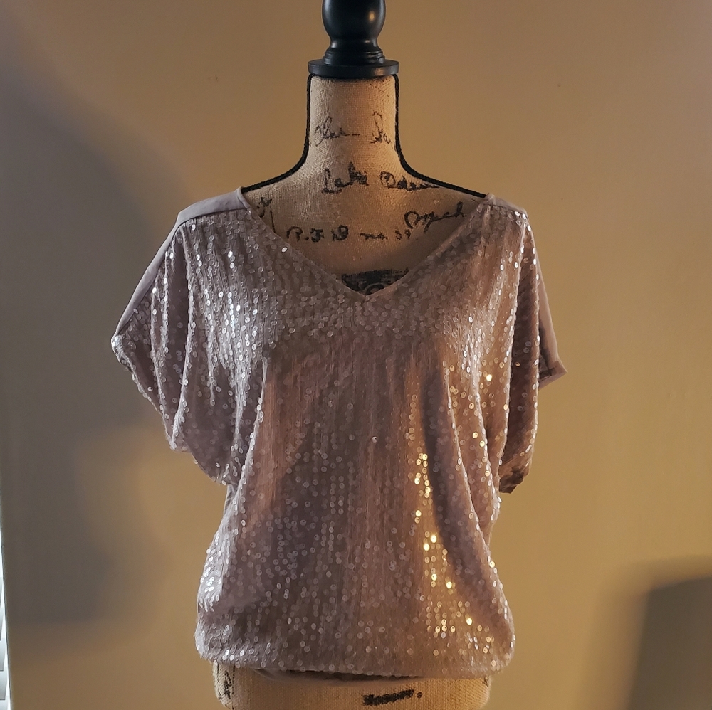 Express Sequins Tops - Picture 3 of 4